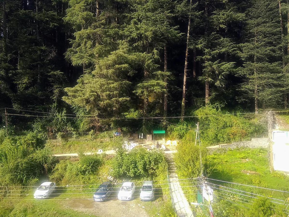 Rising Star Near To Mall Road #budgetfriendly #bigrooms #garden #bonfire #parking #forestview #mountainview Hotel 4*